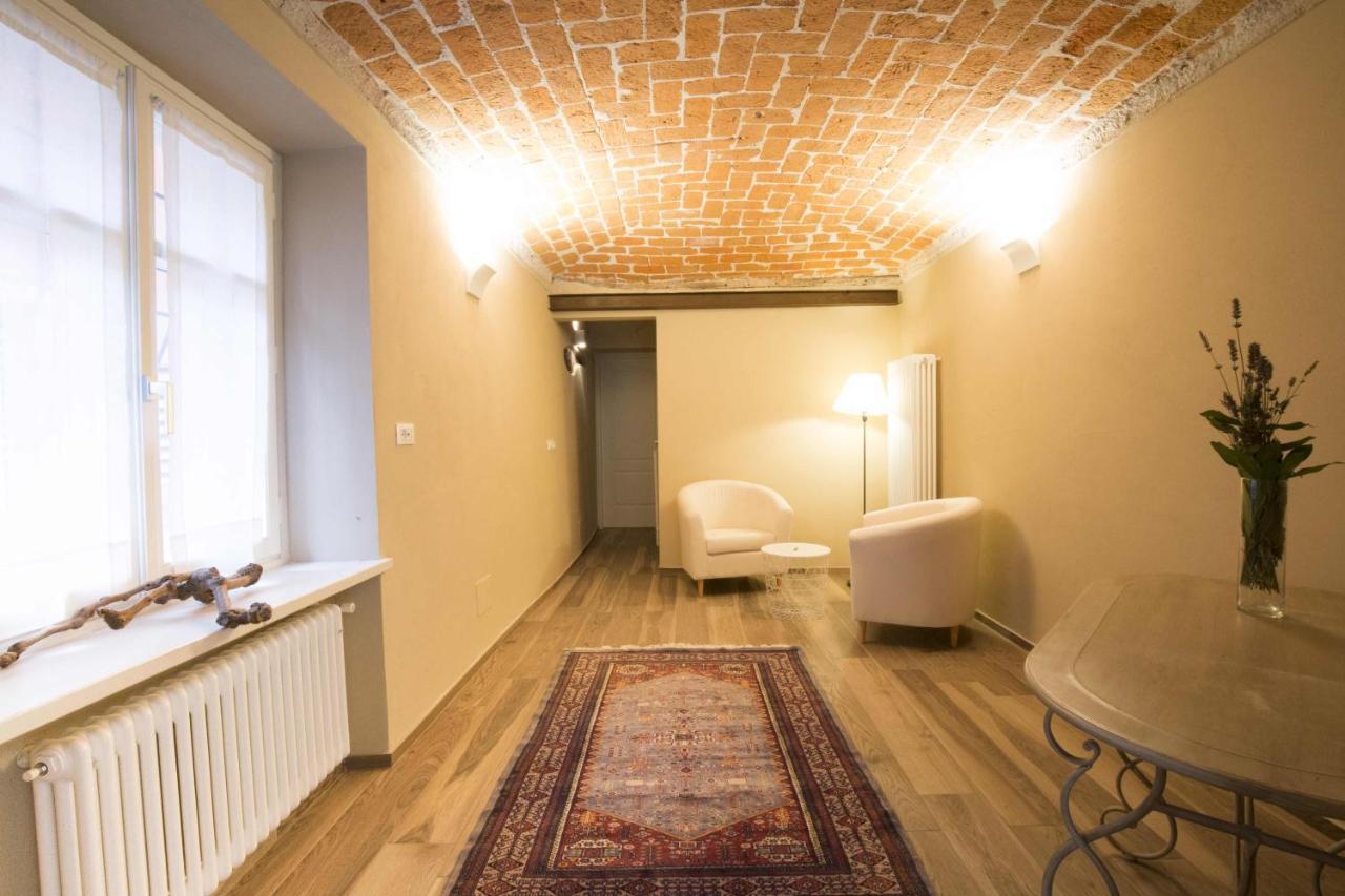 Dimora Della Rocca Bed & Breakfast Costigliole d'Asti Exterior foto