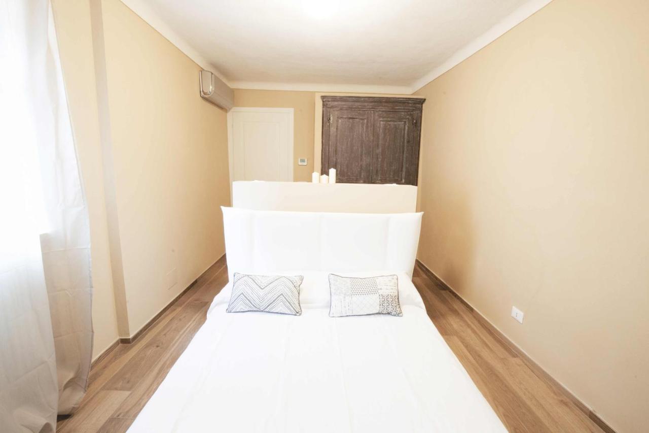 Dimora Della Rocca Bed & Breakfast Costigliole d'Asti Exterior foto